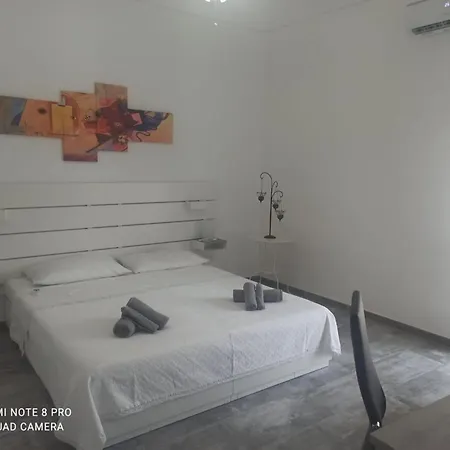 Pierpa's House O Casa Pierpa بيت ضيافة كاتانيا